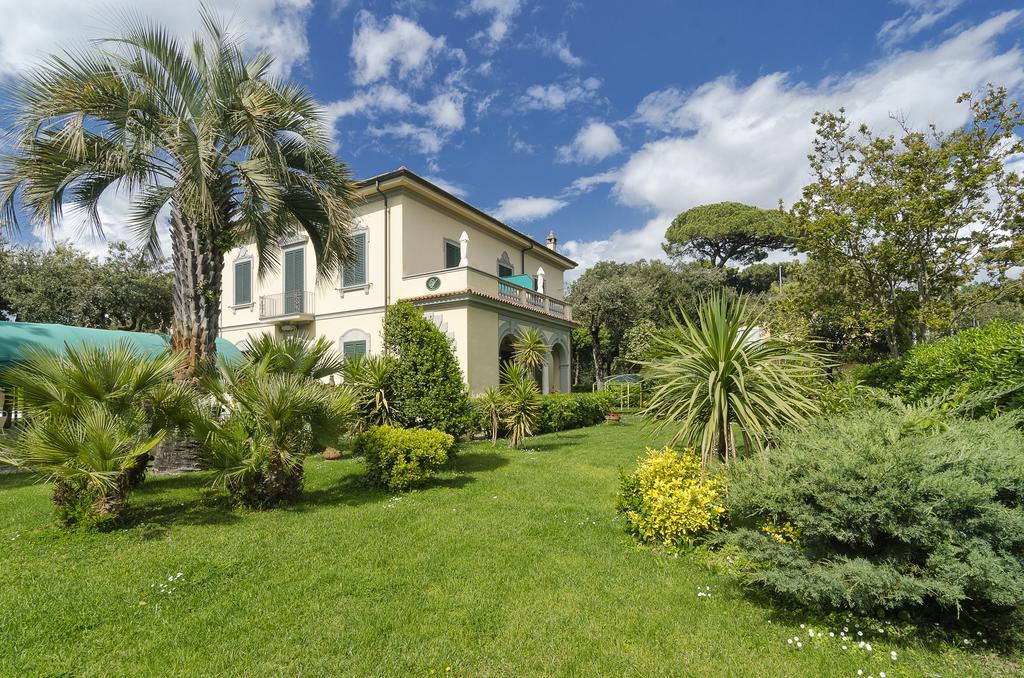 Hotel Verdemare Marina di Pietrasanta Buitenkant foto