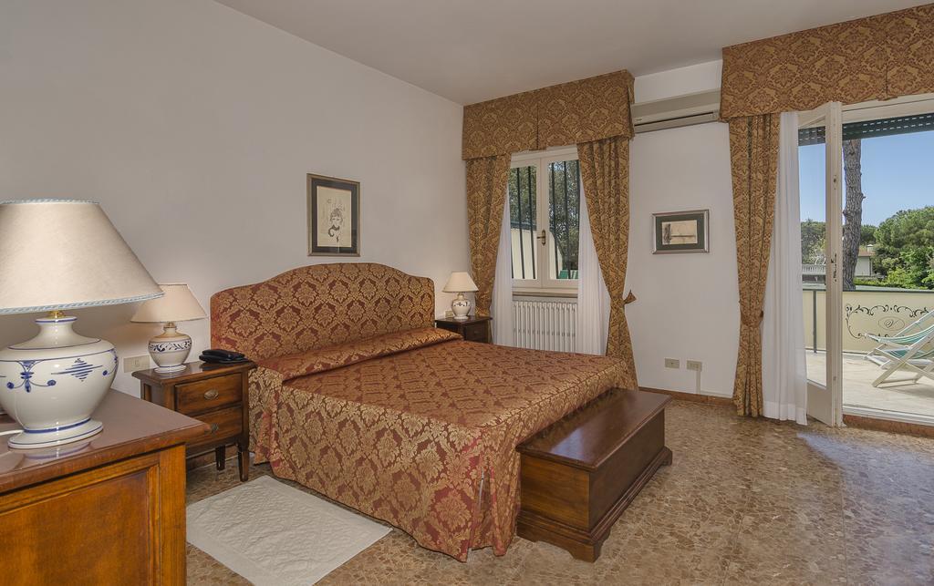 Hotel Verdemare Marina di Pietrasanta Buitenkant foto