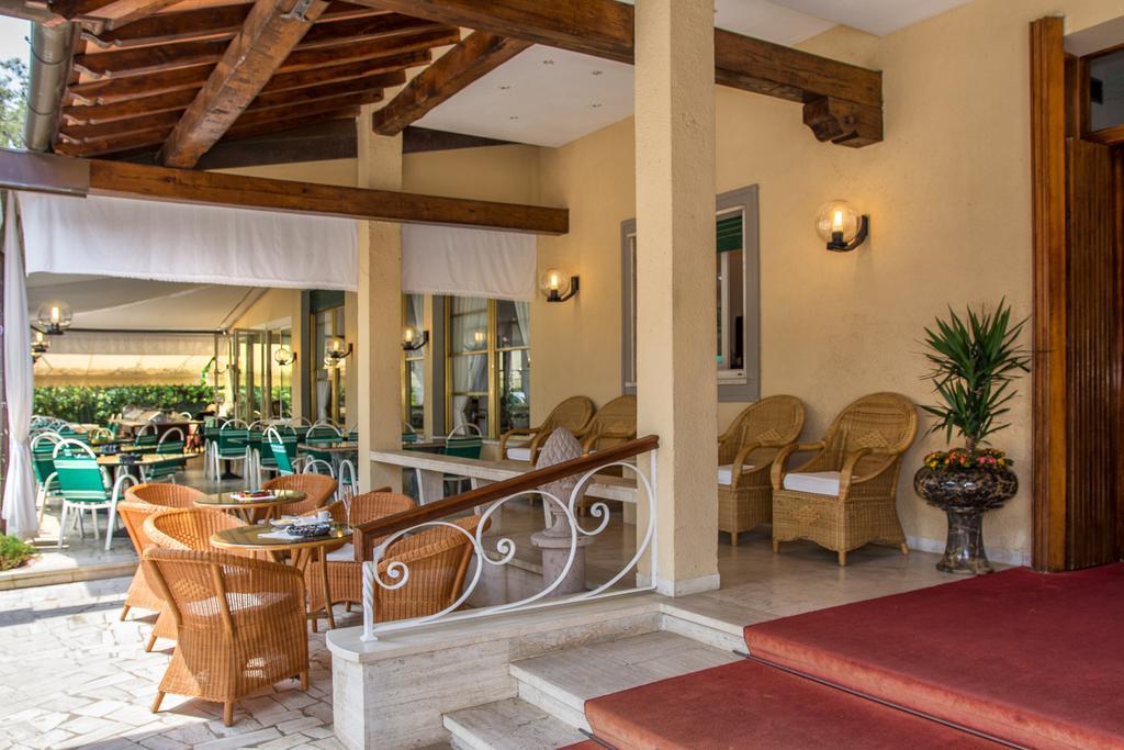 Hotel Verdemare Marina di Pietrasanta Buitenkant foto