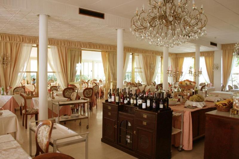 Hotel Verdemare Marina di Pietrasanta Buitenkant foto
