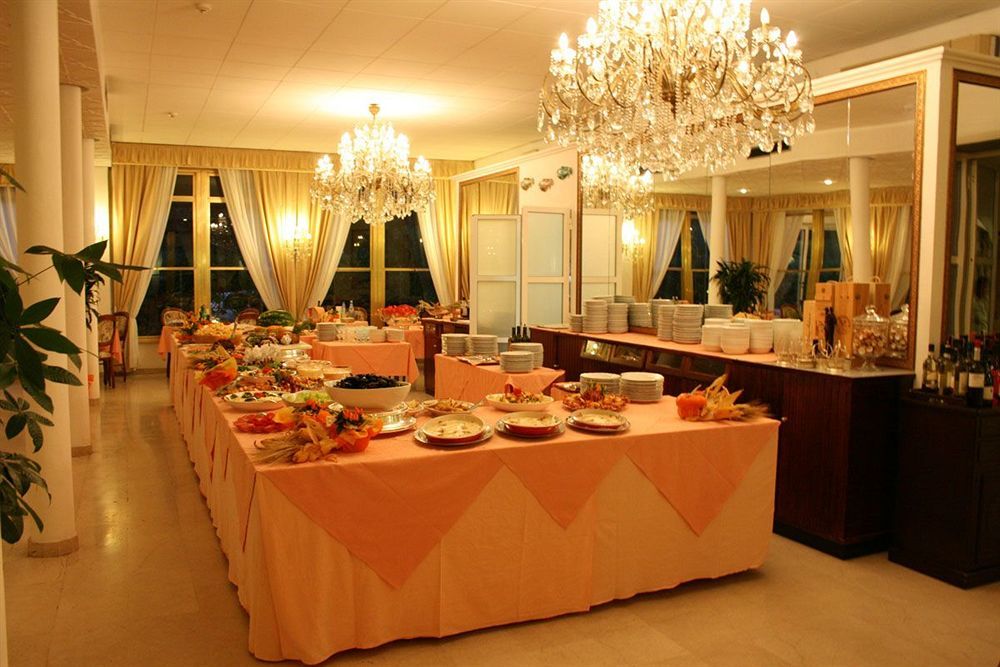 Hotel Verdemare Marina di Pietrasanta Buitenkant foto