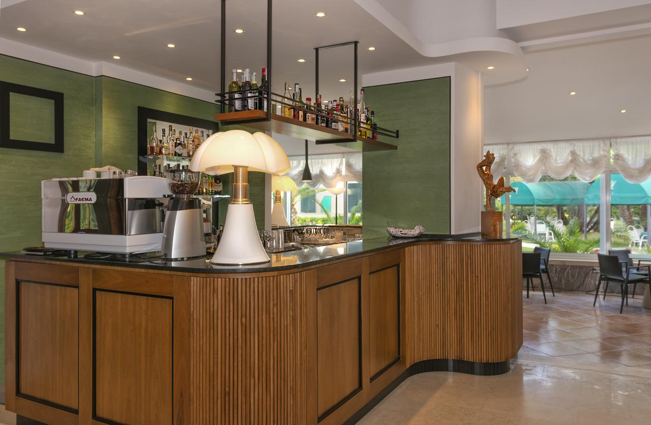 Hotel Verdemare Marina di Pietrasanta Buitenkant foto