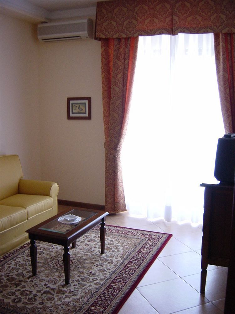 Hotel Verdemare Marina di Pietrasanta Buitenkant foto